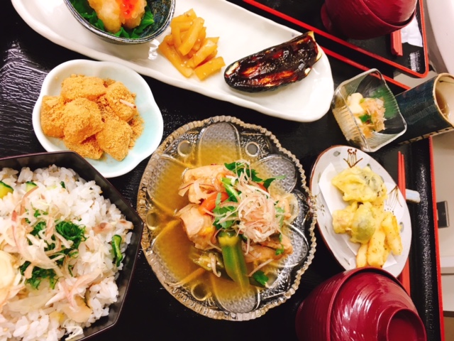 山口マタニティクリニックの食事例（和食）