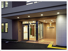 山口マタニティクリニックの入口