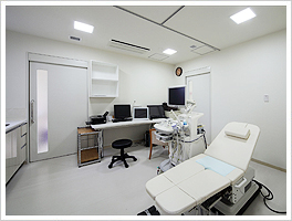 完全個室の診察室